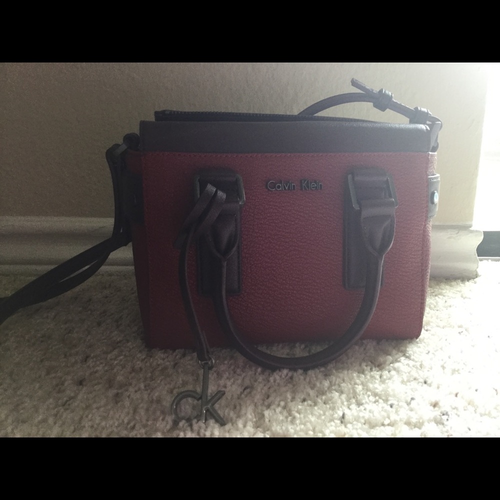 Calvin klein crossbody bag